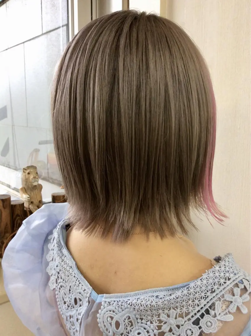 ミディアム カラー ベージュカラー ブリーチ ピンクカラー 名駅★シールエクステ ☆ブリーチ★加藤のヘアスタイル