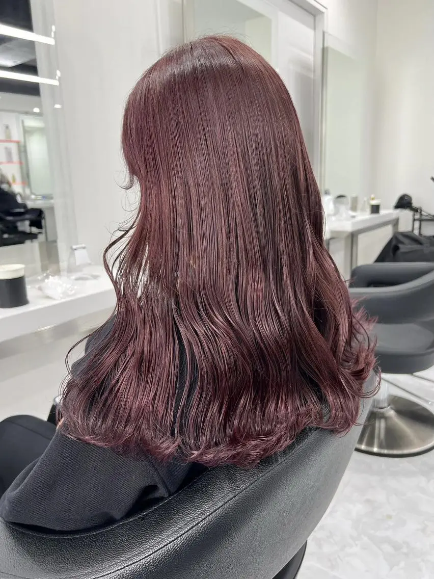 カラー 赤み消し韓国ヘア レイヤー縮毛🤍渡邉のヘアスタイル