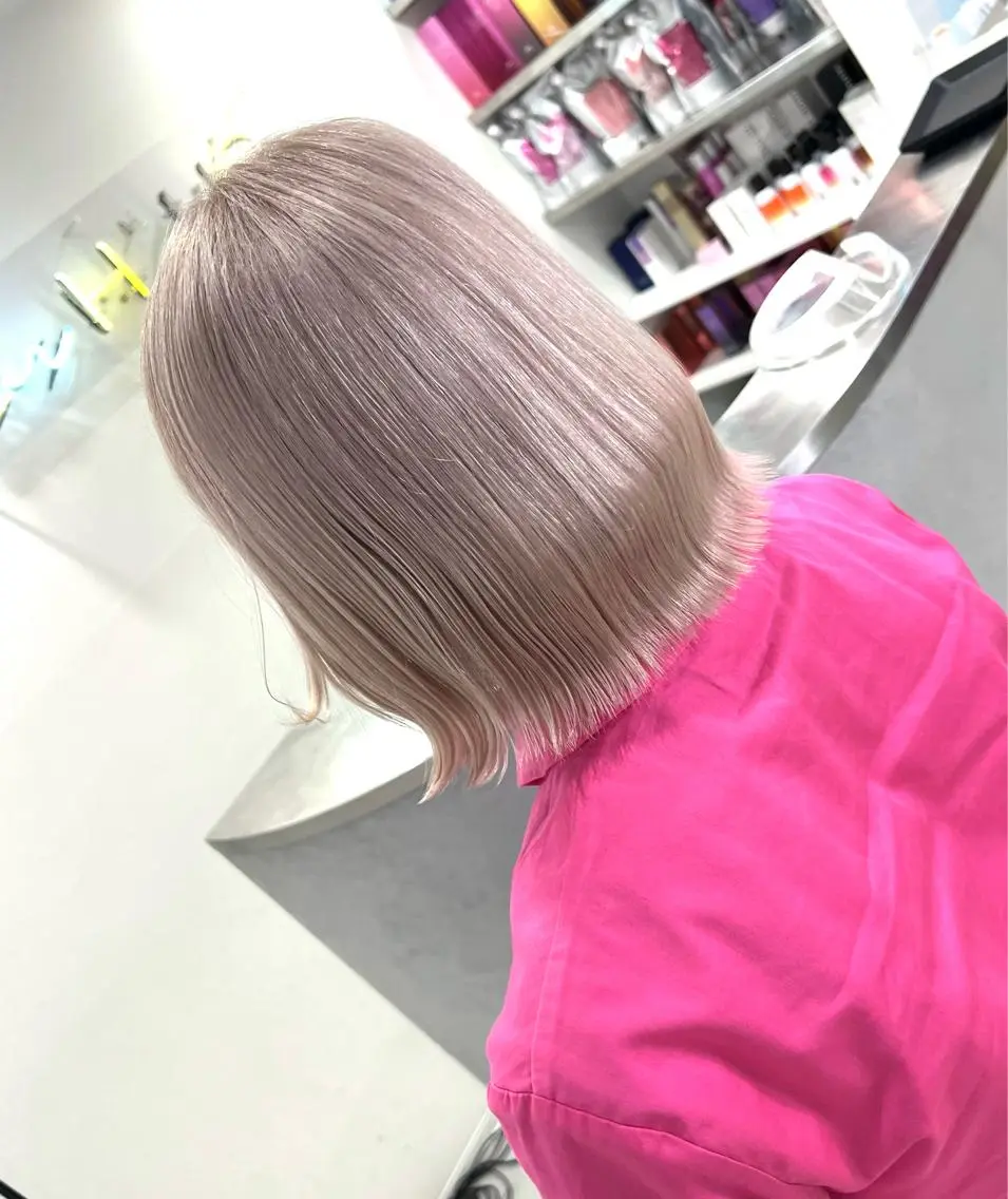ミディアム カラー ヘアカラー ハイトーン特化サロン 💎MOCA💎のヘアスタイル