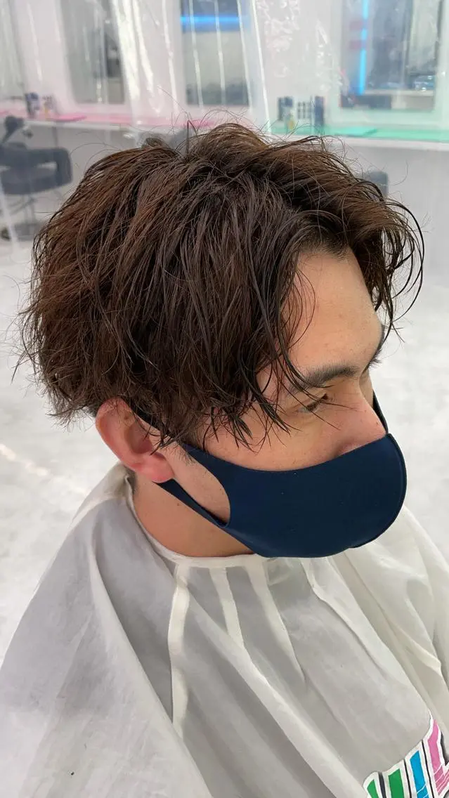 ミディアム カラー パーマ ヘアアレンジ メンズ キッズ カット パーマ ヘアセット メンズ特化美容師 aiの眉毛・アイブロウイメージ