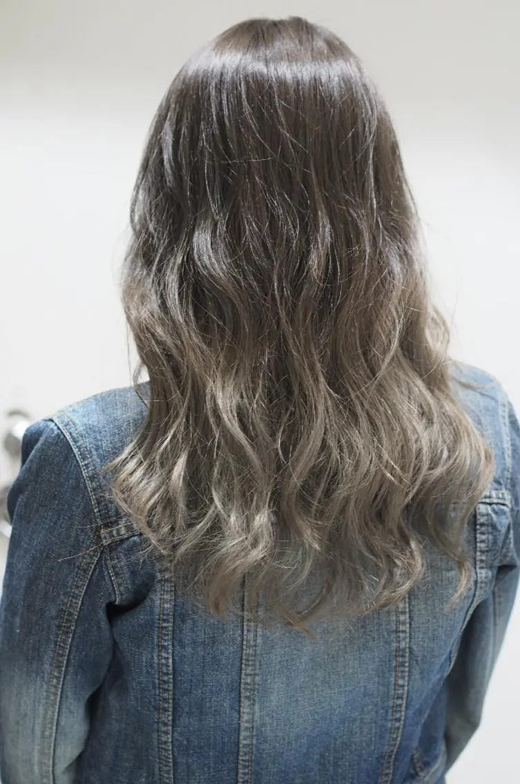 セミロング カラー 辻 竜也　のヘアスタイル