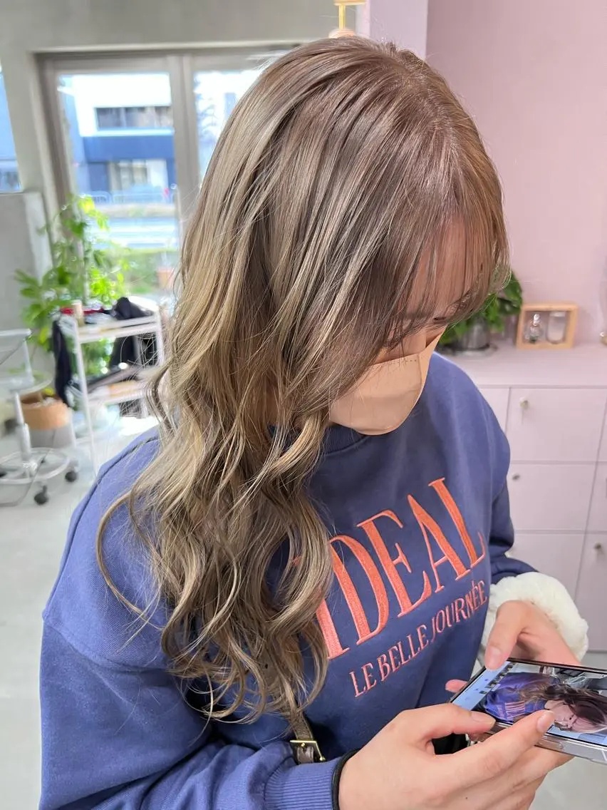 ロング カラー 前橋 姫奈のヘアスタイル