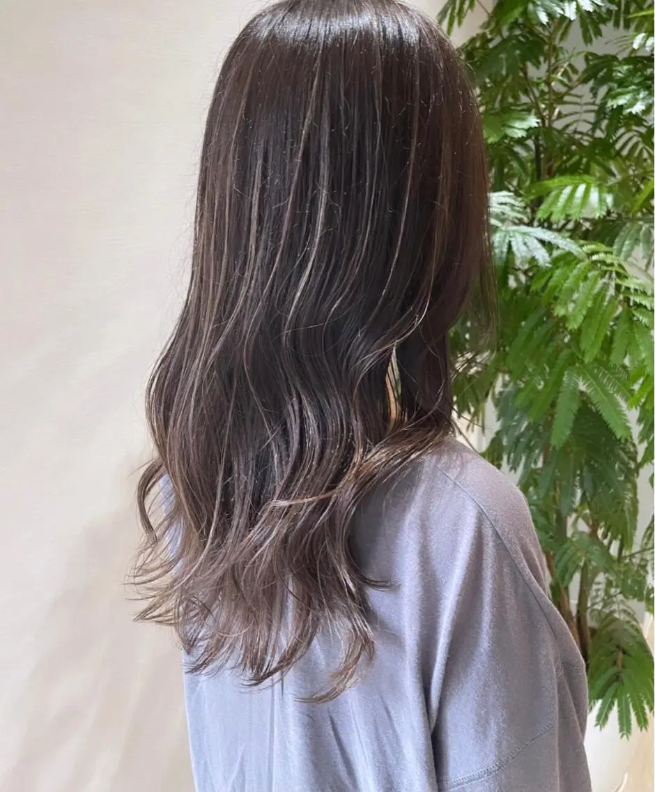 ロング カラー ハイライト／艶カラー 大河シンジのヘアスタイル
