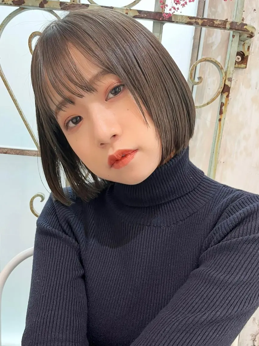 ミディアム カラー 切りっぱなしボブ グレージュ ボブ 髪質改善☆ 縮毛矯正miyuのヘアスタイル