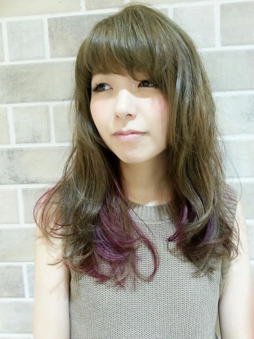ロング カラー ベージュカラー バイオレットカラー 東 みのりのヘアスタイル