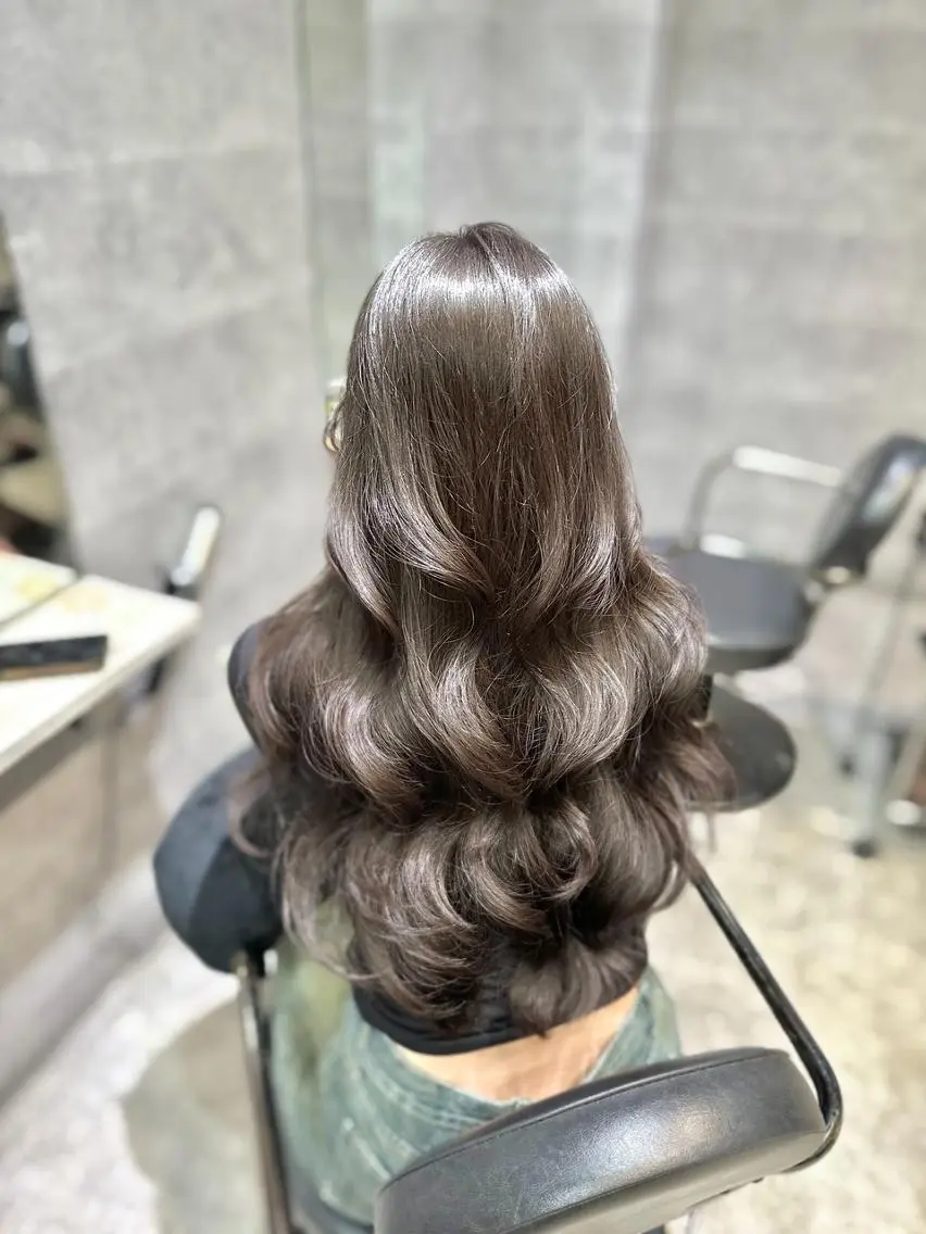 ロング ヘアアレンジ カラー カット ヘアカラー トリートメント _WHITE 難波本店のヘアスタイル