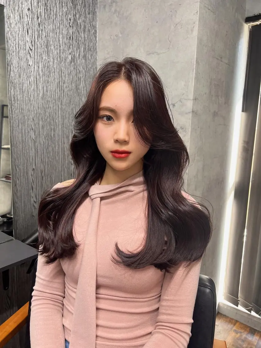 ロング カラー パーマ ヘアアレンジ メンズ キッズ ネイル マツエク・マツパ アイブロウ レイヤー/顔周り 韓国ヘア森田和貴のヘアスタイル