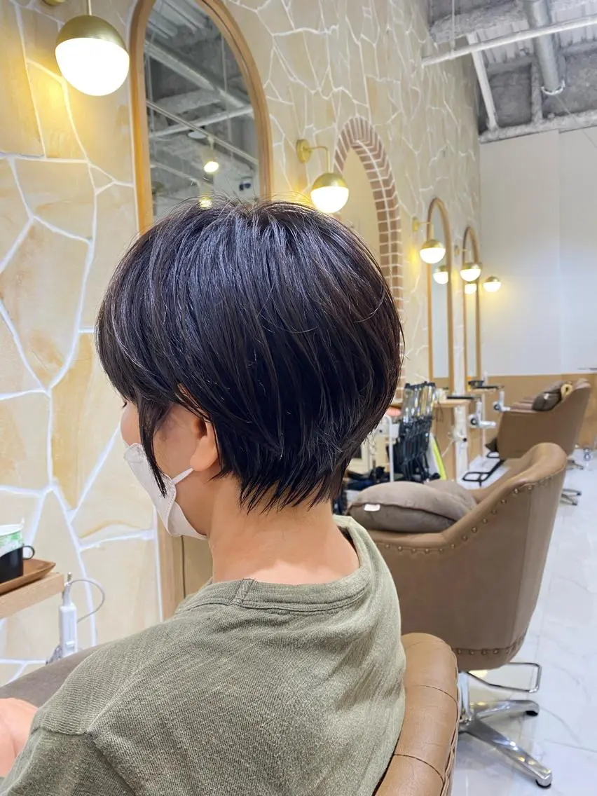 ショート カラー 丸みショート ショートヘア 坂井 茅聖のヘアスタイル