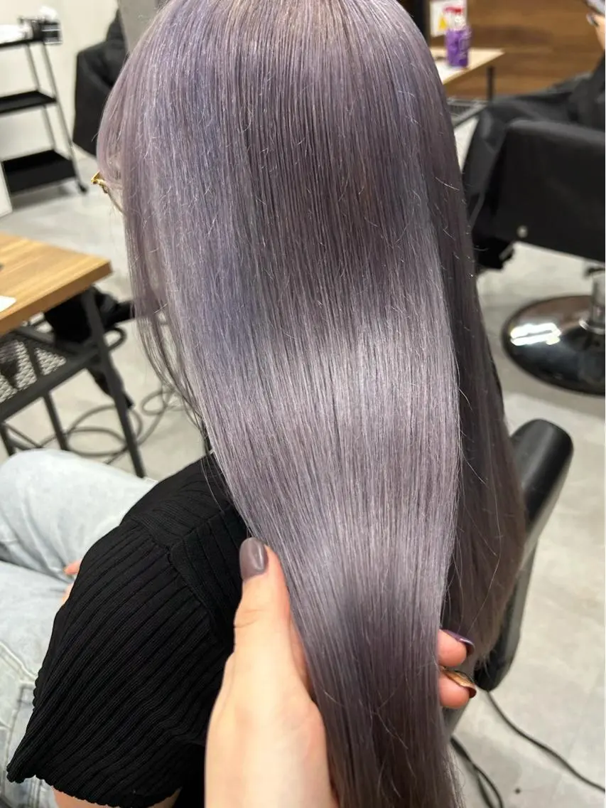 ロング カラー ブリーチ ハイトーンカラー パープルカラー シルバー ENA💗NEXT /ハイトーンエクステのヘアスタイル