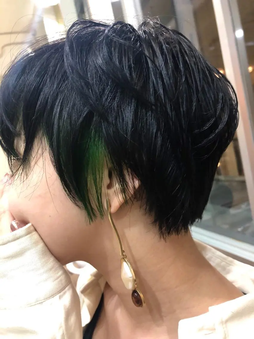 カラー インナーカラー 🌻透明感カラー🌻 阿井希良梨のヘアスタイル