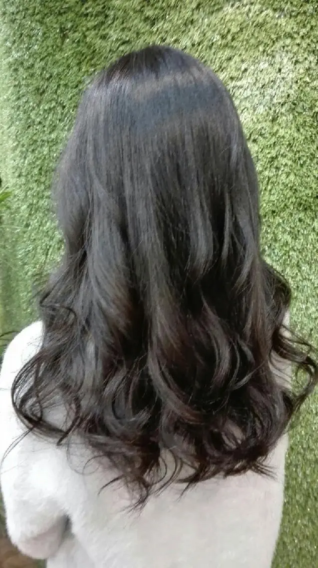 ロング カラー パーマ ネイル メンズ マツエク・マツパ キッズ ヘアアレンジ メンズハイライト メンズインナーカラー アッシュ アッシュグレー アッシュグレージュ MEGUMI megumiのヘアスタイル