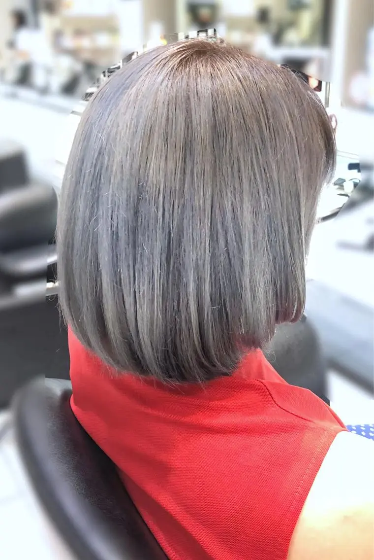 ミディアム カラー ブリーチ シルバー ✨髪質改善✨ 田西　基彦のヘアスタイル