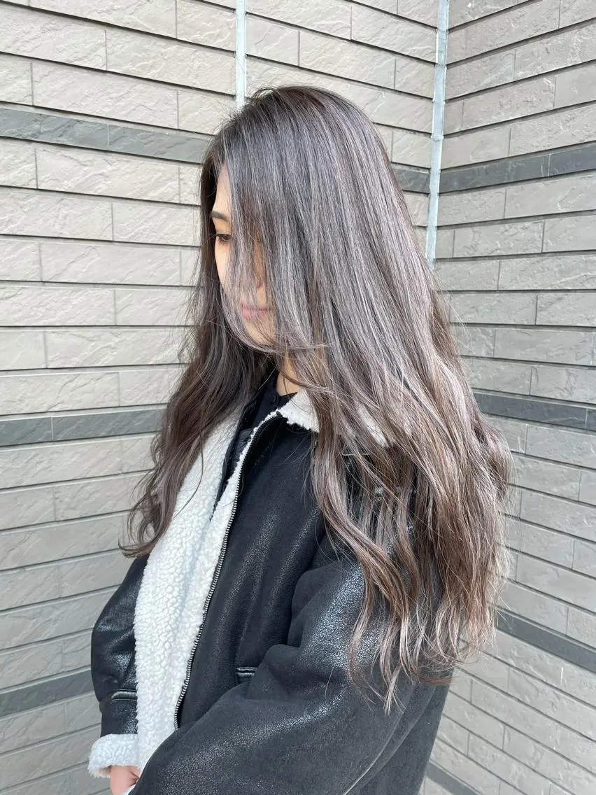 ロング カラー カット ヘアカラー トリートメント レイヤーカット 西村あきやのヘアスタイル