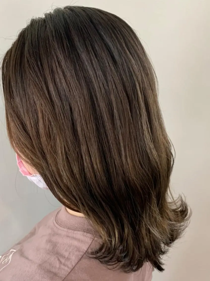 セミロング カラー ブリーチ グラデーションカラー ブリーチなしカラー ヘアカラー トリートメント FLAGS YAMATOのヘアスタイル