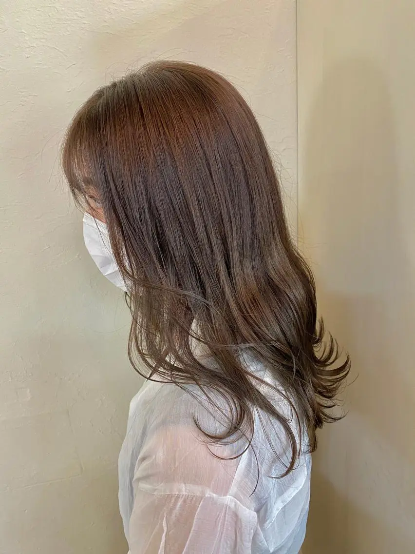 ロング カラー オリーブカラー カット ヘアカラー トリートメント ENIF ヤマグチアツコのヘアスタイル