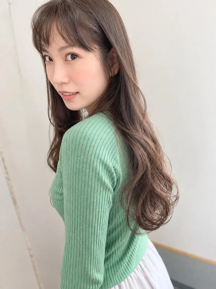ロング カラー ベージュカラー ブラウンカラー 透明感カラー 伸ばしかけ 髪質改善 カット ヘアカラー トリートメント 伊勢崎/nap hair 栗原大輔のヘアスタイル