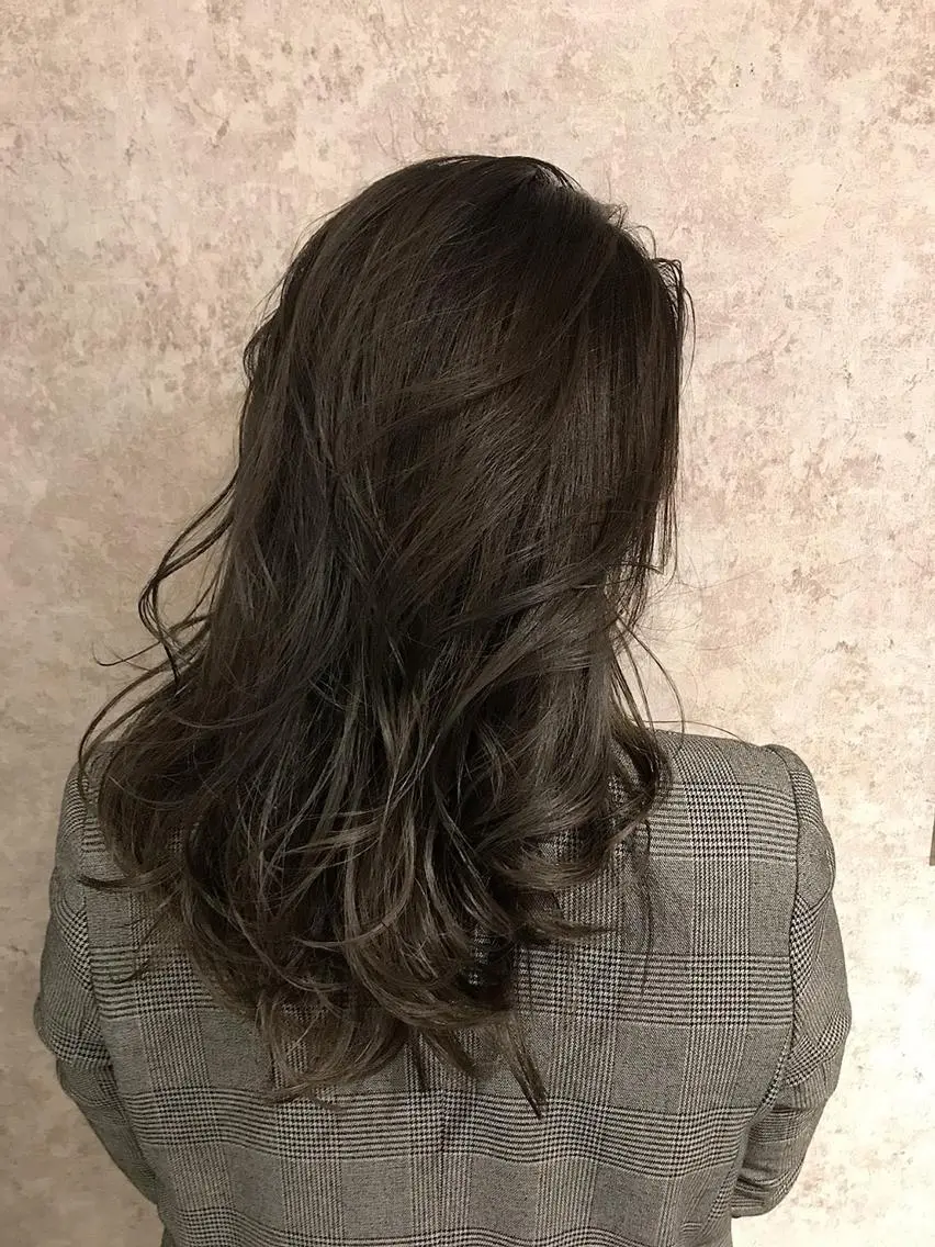 ミディアム カラー パーマ 小顔カット✨ 透明感カラー/村上のヘアスタイル