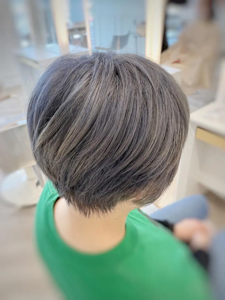 ショート カット ヘアカラー 透明感カラー/ブリー チ✨駒場 笙のヘアスタイル