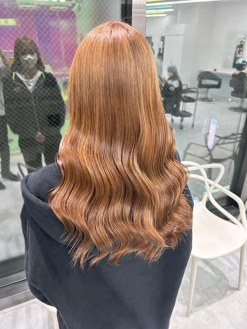ロング カラー ヘアアレンジ ハイトーンカラー ヘアカラー ブリーチなしの達人 🌈KAITOのヘアスタイル
