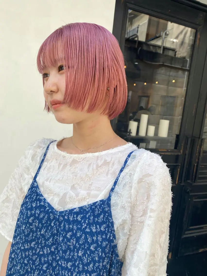 ショート カラー ブリーチ ピンクカラー ボブ tonari 梅田、中崎町のヘアスタイル