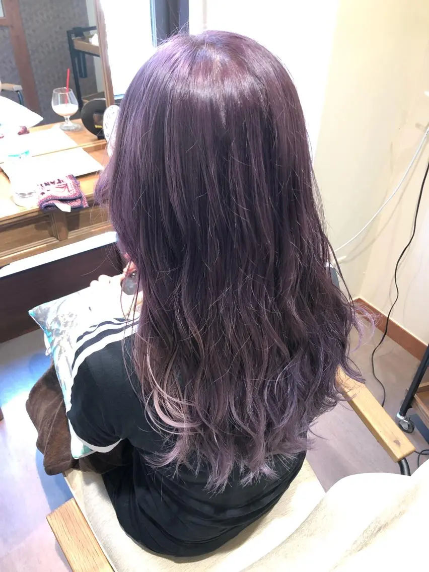 ロング カラー パープルカラー ヘアカラー トリートメント 💓シールエクステ ルミエールのヘアスタイル