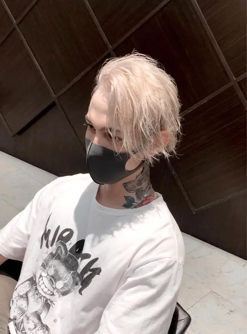 カラー メンズ ブロンド メンズ専門 井藤 雅也のヘアスタイル