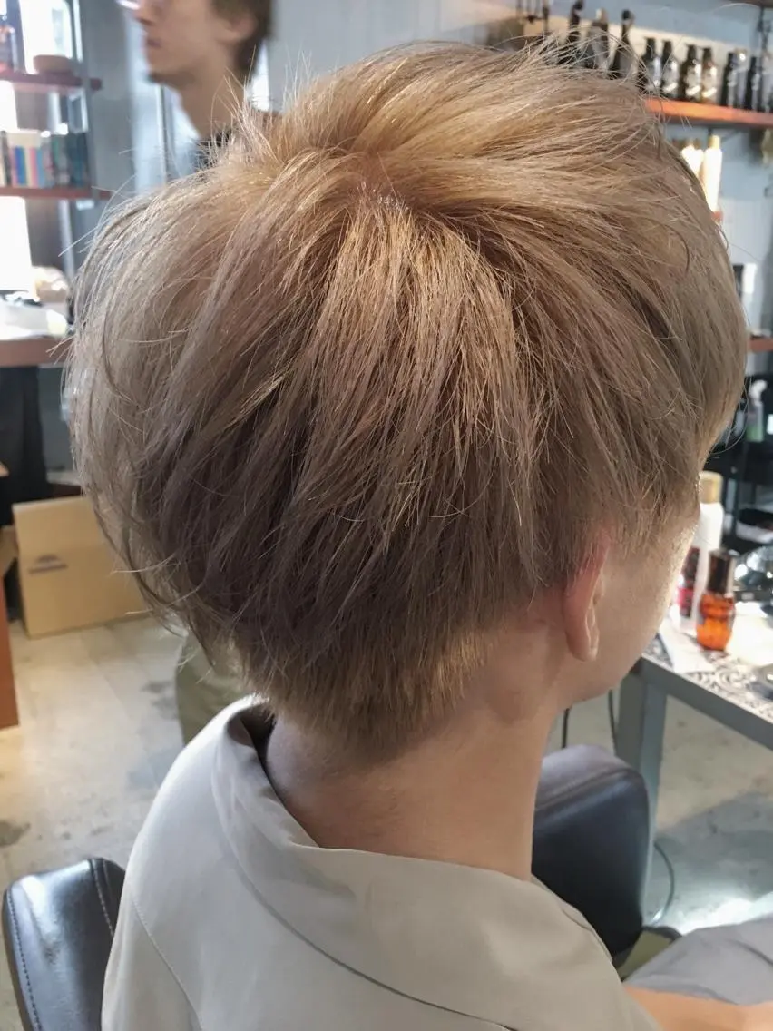 ショート カラー メンズ ヘアカラー トリートメント 代表 中島貴志のヘアスタイル