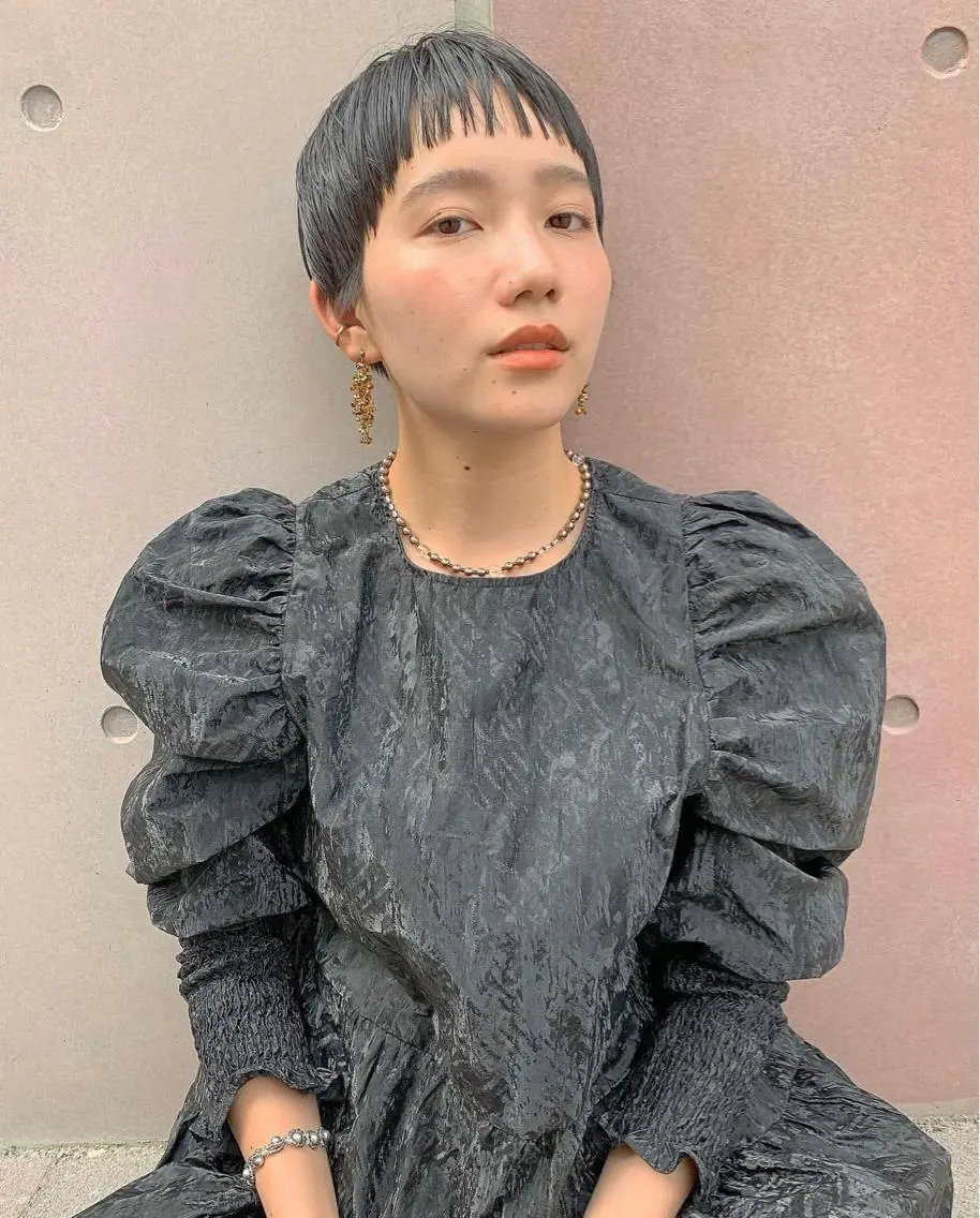 ショート カラー 圧倒的デザイン力 店長🎨RENAのヘアスタイル
