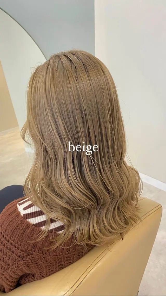 セミロング 外ハネヘア 🫧ペール系カラー /デザイン秀喜🫧のヘアスタイル