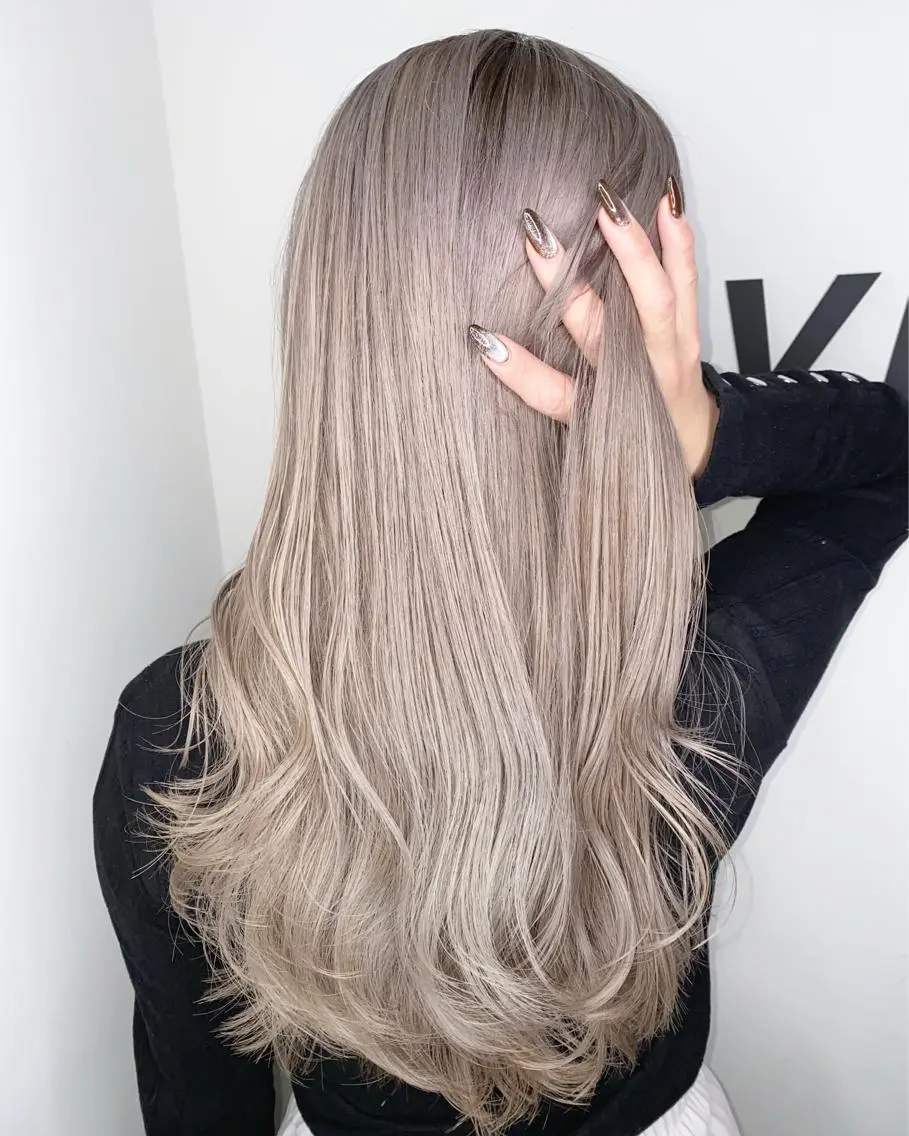 セミロング カラー ブリーチ 透明感HIDEのヘアスタイル