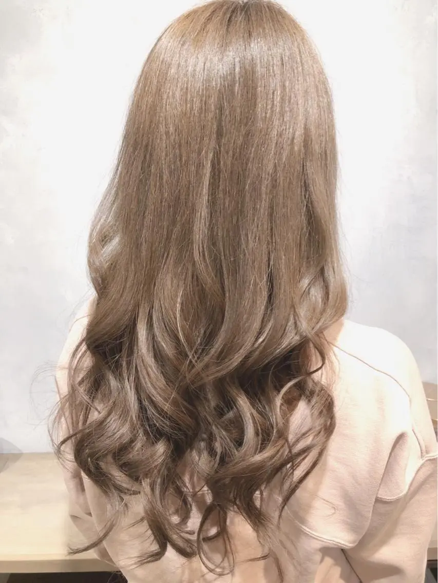 ロング カラー ブリーチ ブリーチなしカラー ヘアカラー トリートメント ブリーチなしWカラー ✨縮毛矯正✨ワタベのヘアスタイル