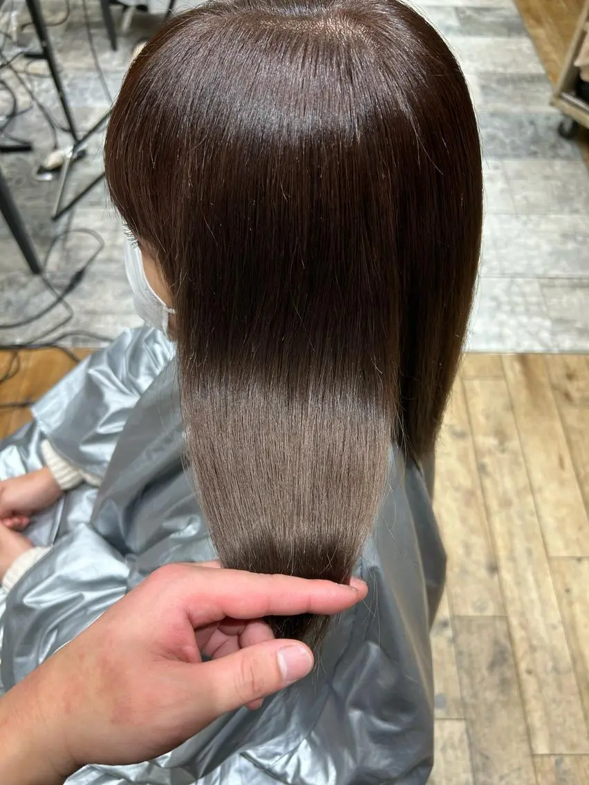 ミディアム カラー パーマ バレイヤージュ ブリーチ ケアブリーチ ダブルカラー ハイライトカラー カット ヘアカラー 縮毛矯正 トリートメント 銀座✨レイヤーカット 顔まわり/坂本亜裟海のヘアスタイル