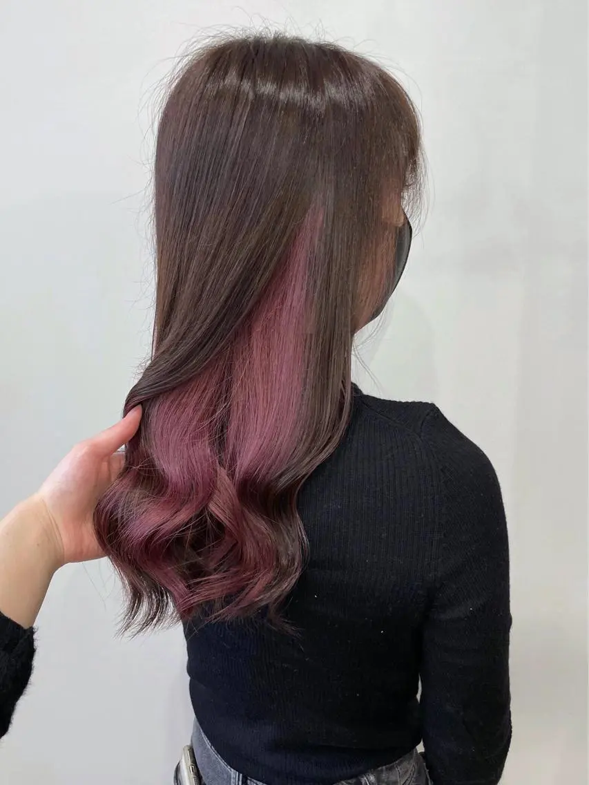 カラー ヘアカラー white.梅田 デザインカラー🦄のヘアスタイル