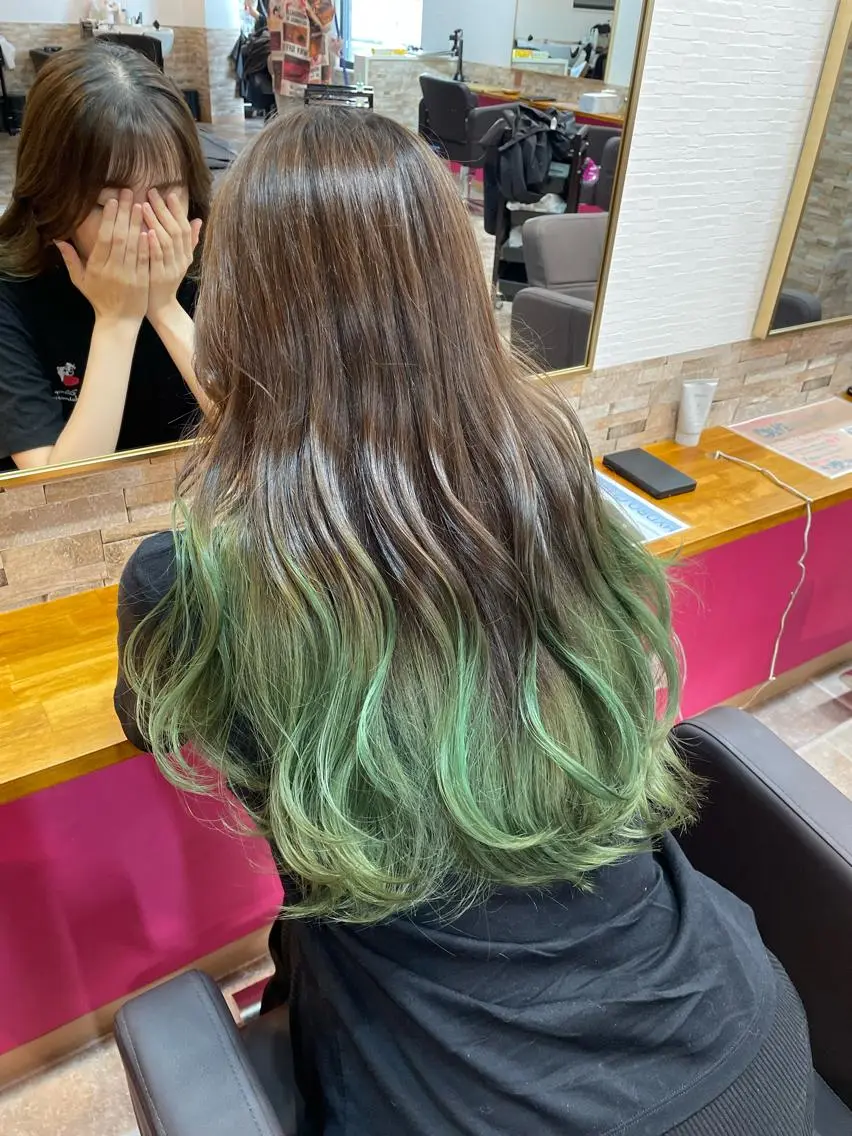 ロング カラー ヘアカラー YUI/ ブリーチカラー🌷のヘアスタイル