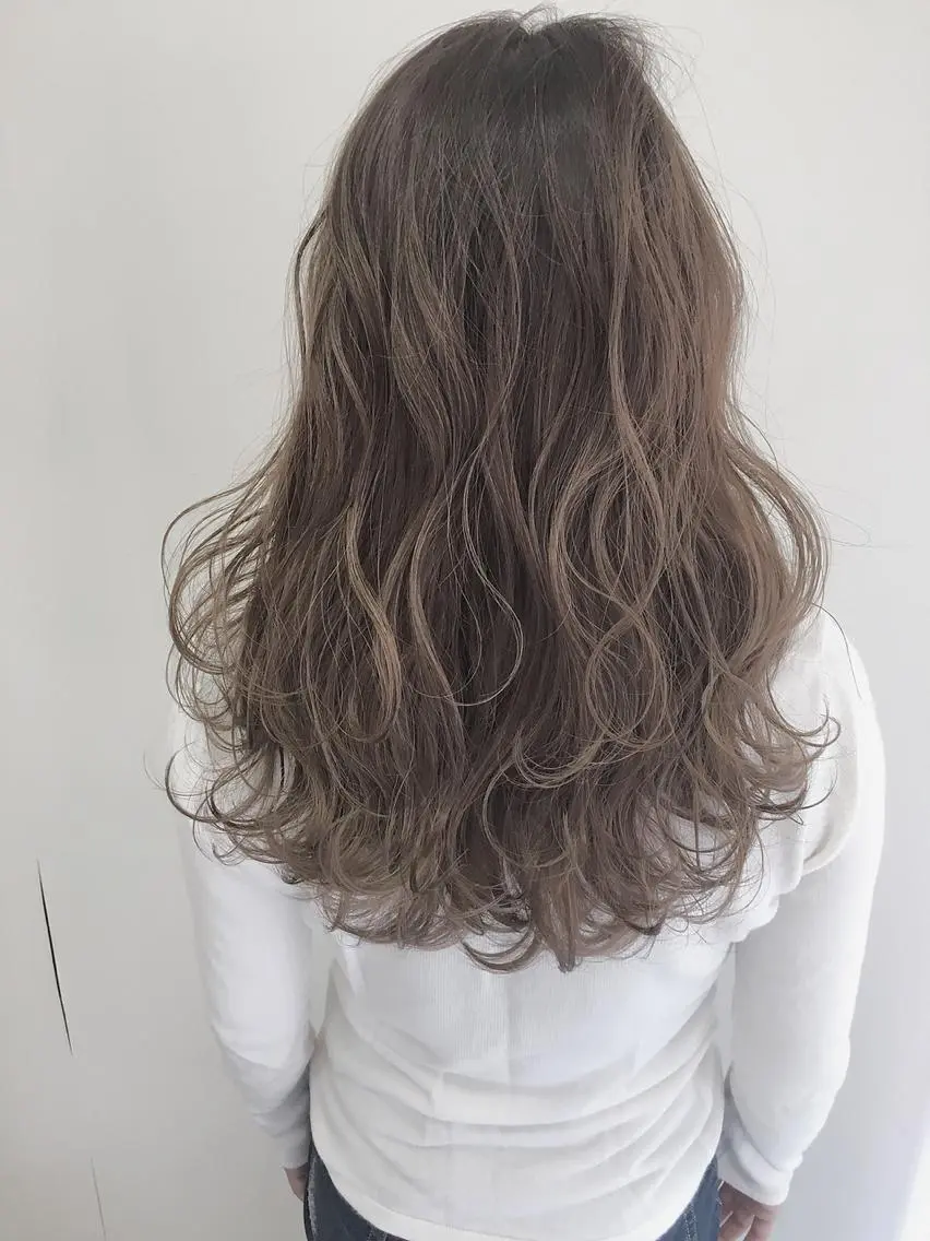 ロング カラー 心斎橋韓国ボブ 好原良真のヘアスタイル