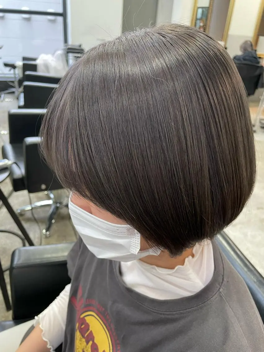 ショート ヘアカラー トリートメント 大内 志穂のヘアスタイル