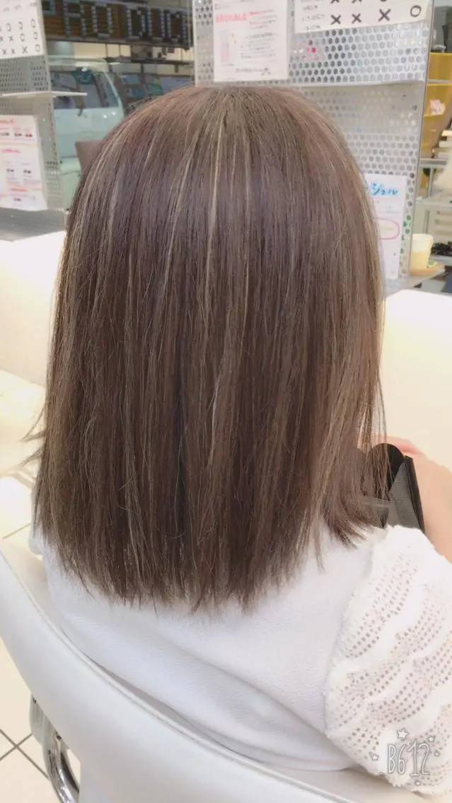 ミディアム アッシュ パープルカラー 相武台ショート特化 💐川崎希💐のヘアスタイル