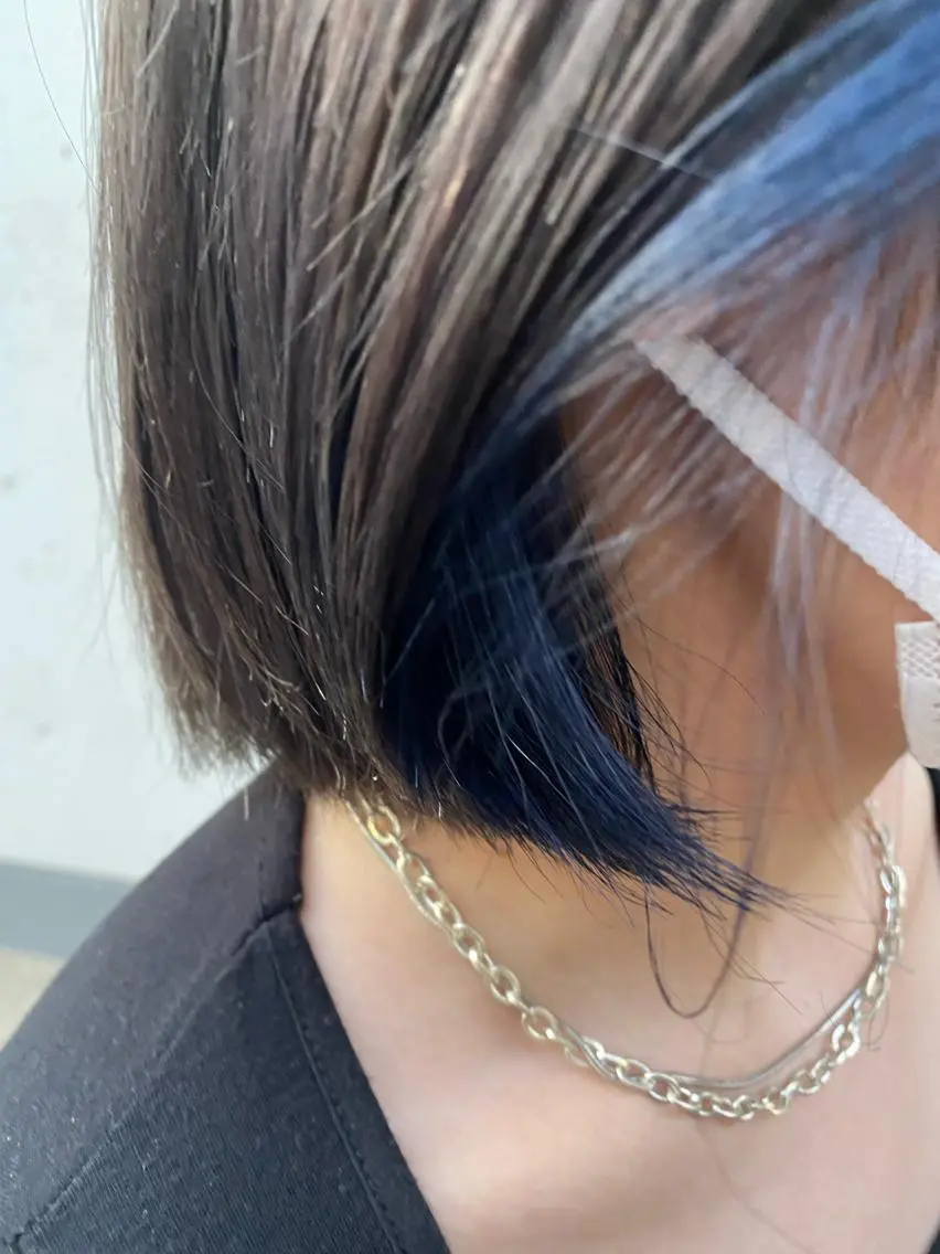 ショート カラー ミストバング ブルーカラー フェイスフレーミング ハイトーンカラー お任せヘア☘️☘️ 及川渚のヘアスタイル