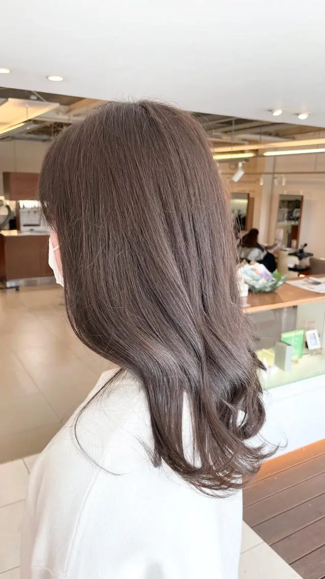 ロング 齋藤 紗矢香のヘアスタイル