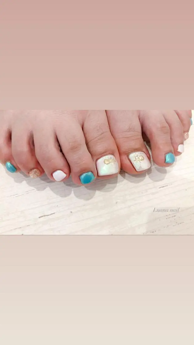 ショート キッズ ネイル フットネイル ジェルネイル 夏ネイル Luana nail (ルアナネイル)のネイルデザイン