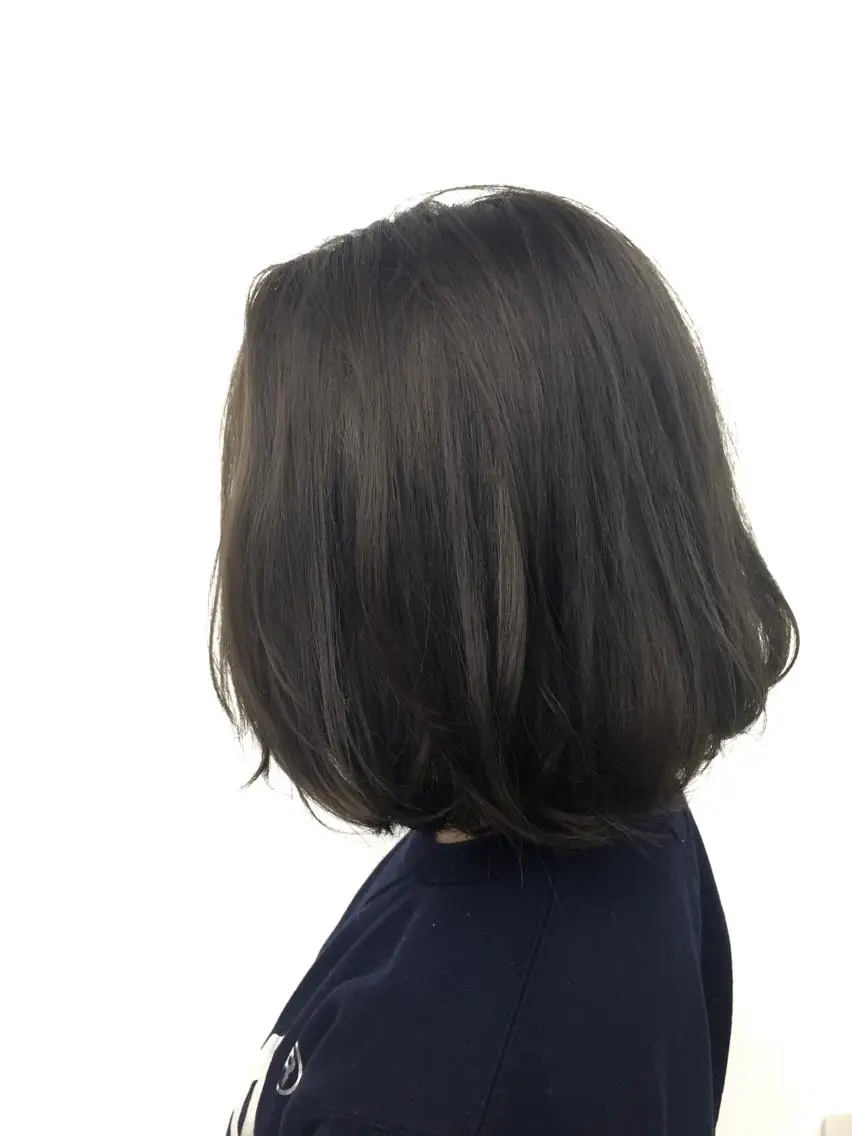 ミディアム カラー ブリーチ グレージュ 岩崎 裕司のヘアスタイル