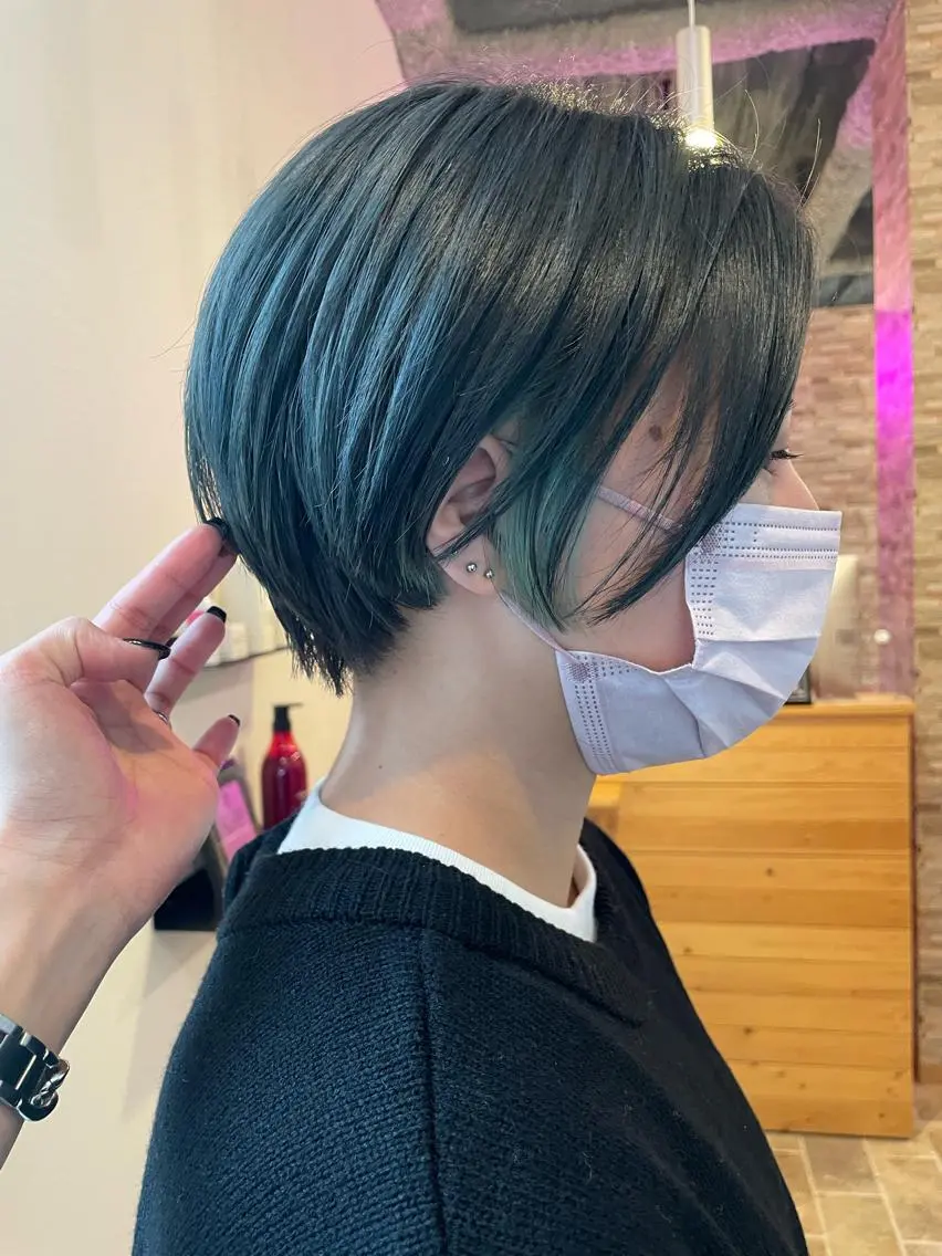 ショート カラー YUI/ ブリーチカラー🌷のヘアスタイル