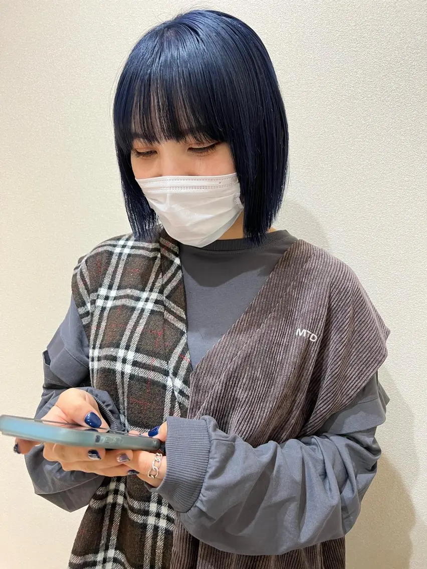 ショート カラー ブルーカラー ネイビーカラー ボブ 外国人対応 佐久間のヘアスタイル
