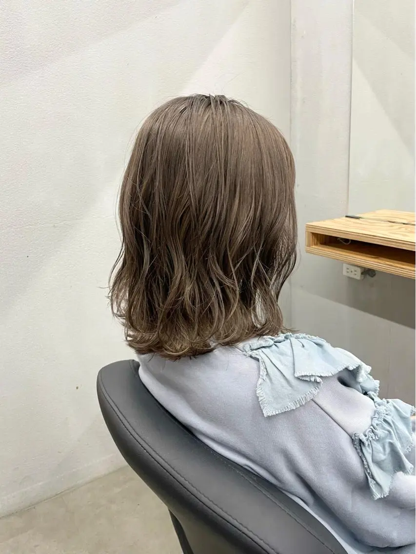 ミディアム カット ヘアカラー トリートメント ひより ／novusのヘアスタイル