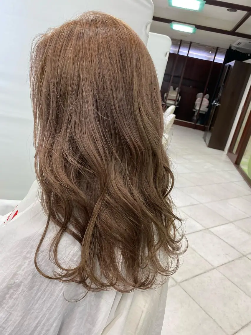 セミロング カラー ヘアアレンジ カット ヘアカラー サイトウ リョウヤのヘアスタイル