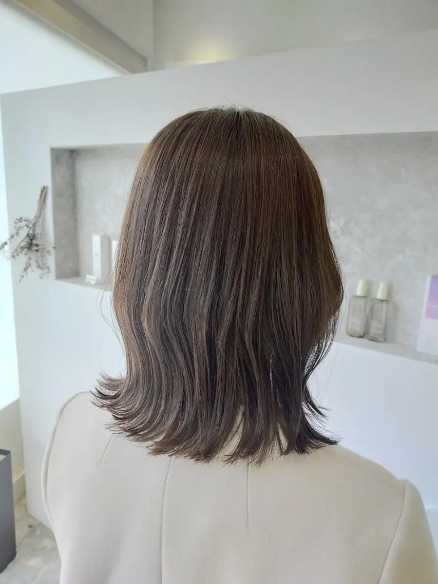 ミディアム カット ヘアカラー トリートメント 成瀬 サエのヘアスタイル