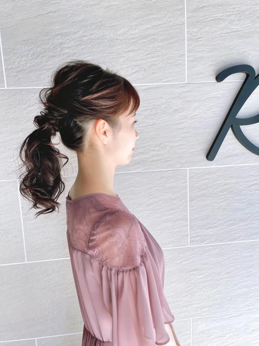 ミディアム ヘアアレンジ roijir ロイジーのヘアスタイル