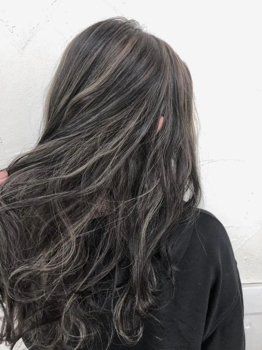 ロング カラー ハイライトカラー 3Dハイライト ハイライト ヘアカラー PSY(サイ)池袋 金田尚久🎨のヘアスタイル