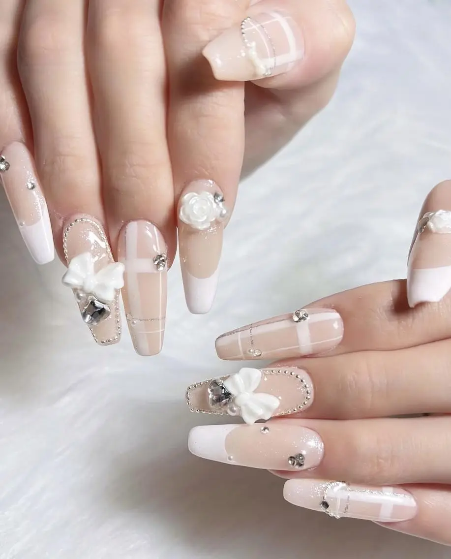ネイル 南森町rebest 💅nailのネイルデザイン