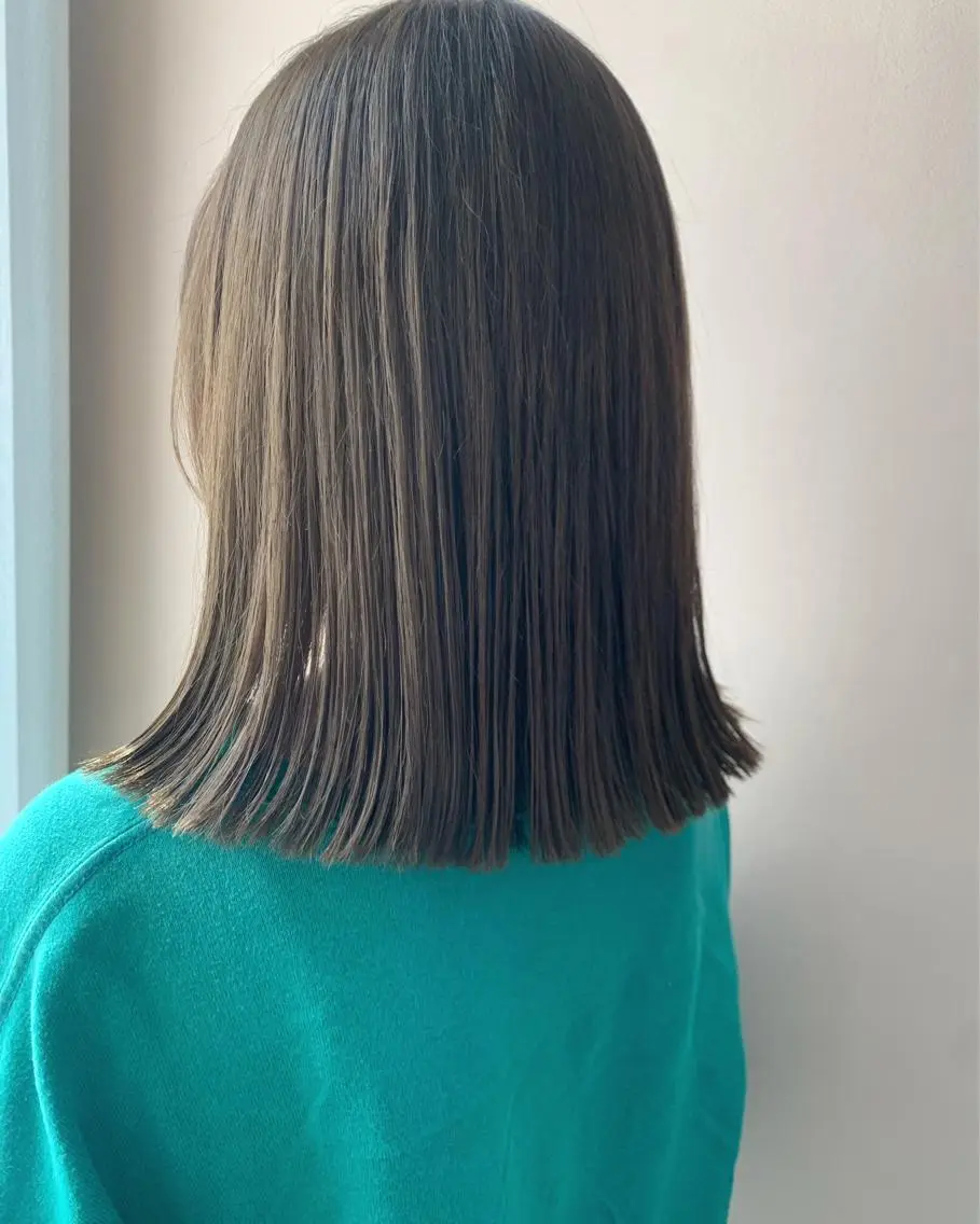 ミディアム カラー 切りっぱなしロブ カット トリートメント hubhair レイヤー/透明感のヘアスタイル